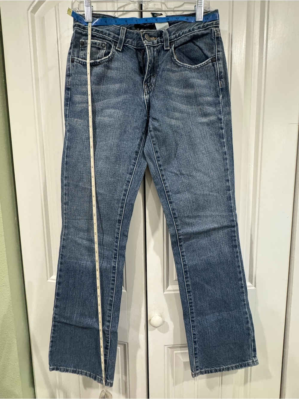 Calvin Klein Jeans Bootcut in Faded Blue Denim